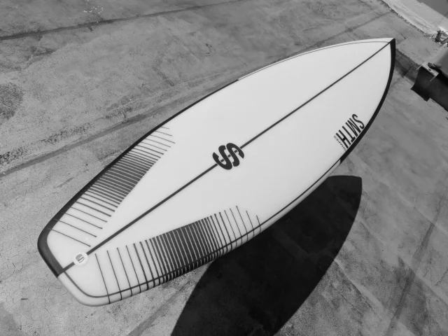Ei8hty8 | 6'5 x 19 3/4 x 2 5/8 - 34.7L - Futures | Smth Shapes
